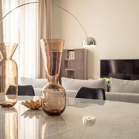 Sant'Ambrogio Luxury Apartment R&R Milano Exteriör bild