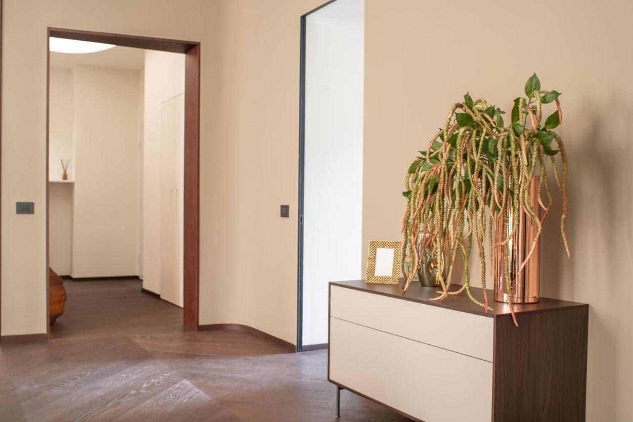 Sant'Ambrogio Luxury Apartment R&R Milano Exteriör bild
