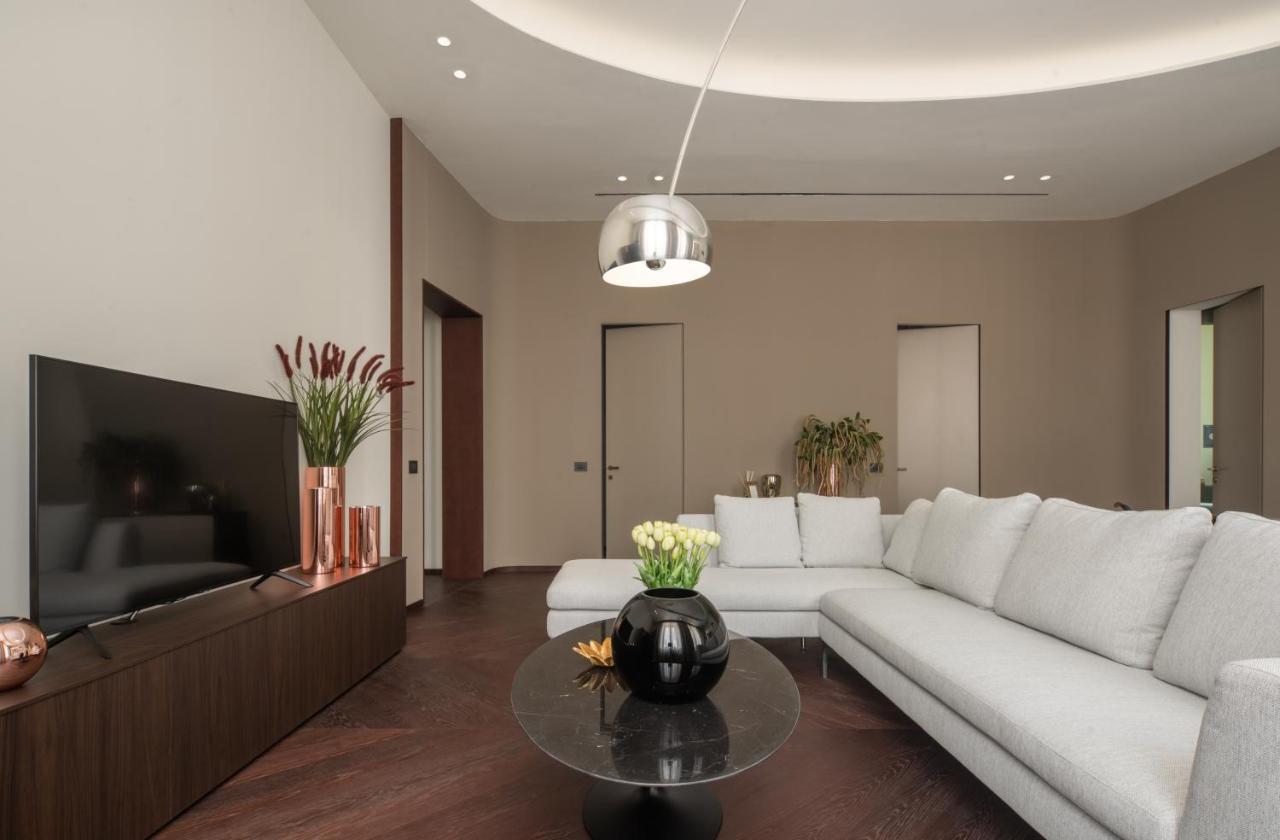 Sant'Ambrogio Luxury Apartment R&R Milano Exteriör bild